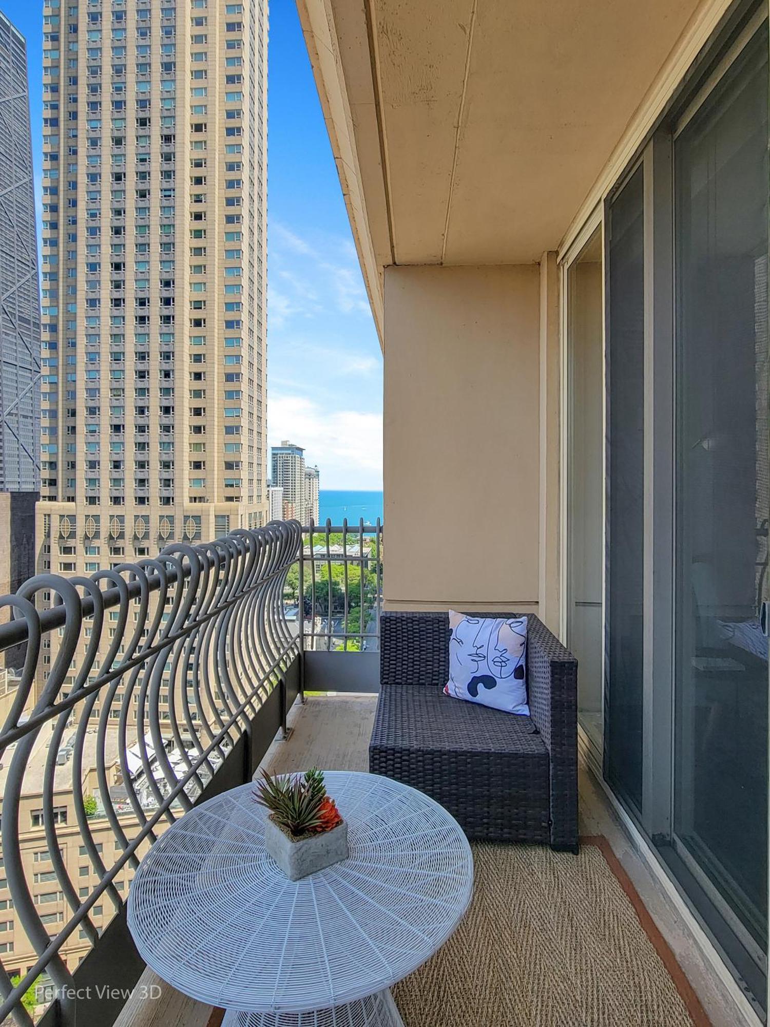 The Bernardin Gold Coast Luxury Apartments Near Magnificent Mile Chicago Exterior foto